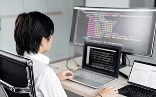 九江 ,php声明和调用变量的符号是什么？